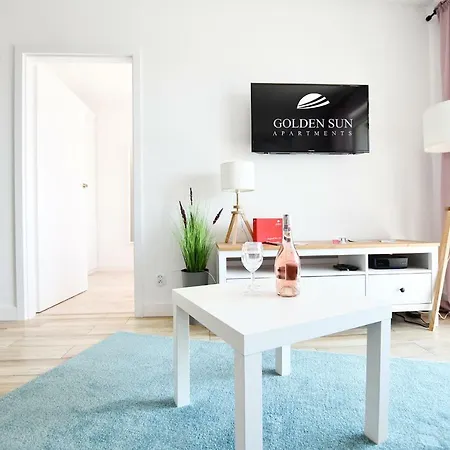 Mietowy Z Miejscem Postojowym W Garazu Апартаменты